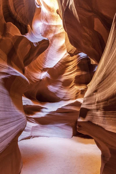 À l'intérieur du canyon Antelope — Photo