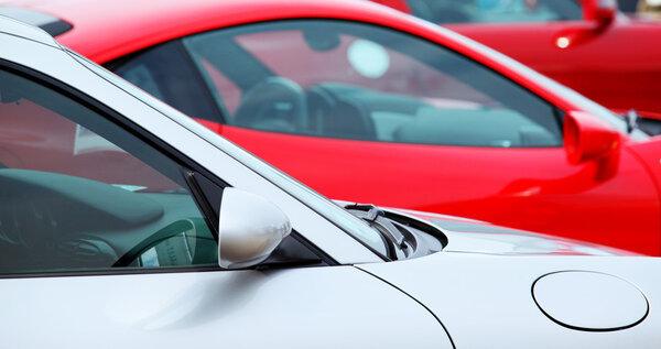 спортивные автомобили