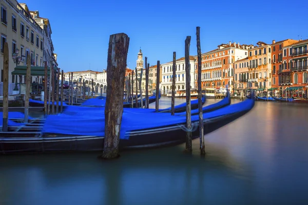 Gondoles sur grand canal — Photo