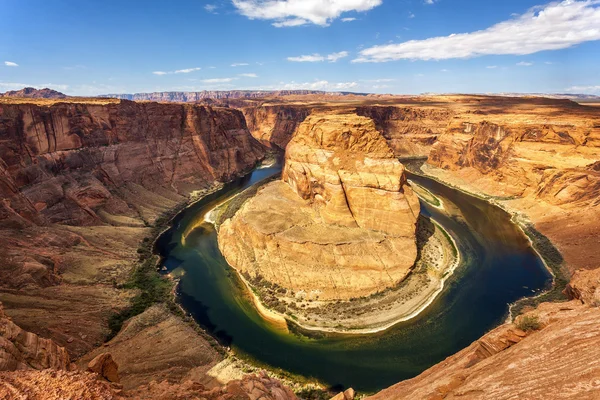 Horizontální pohled slavných horseshoe Bend — Stock fotografie