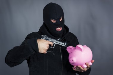 silah üzerinde ping kumbara