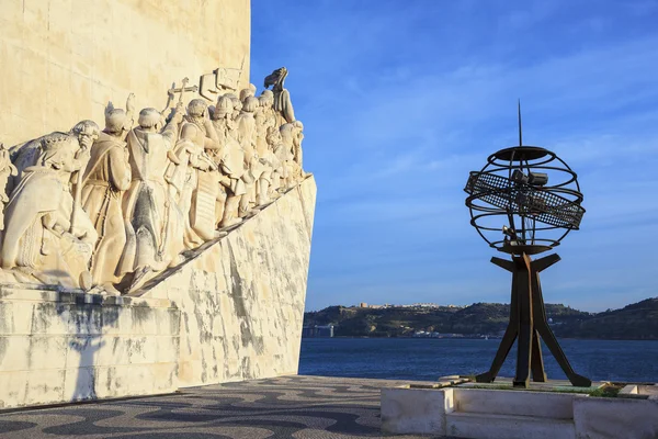 Monumento Famoso aos Descobrimentos — Fotografia de Stock