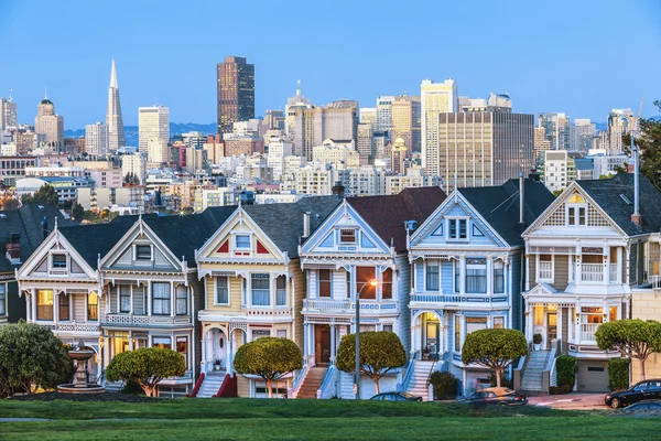 San Franciscos målade damer — Stockfoto