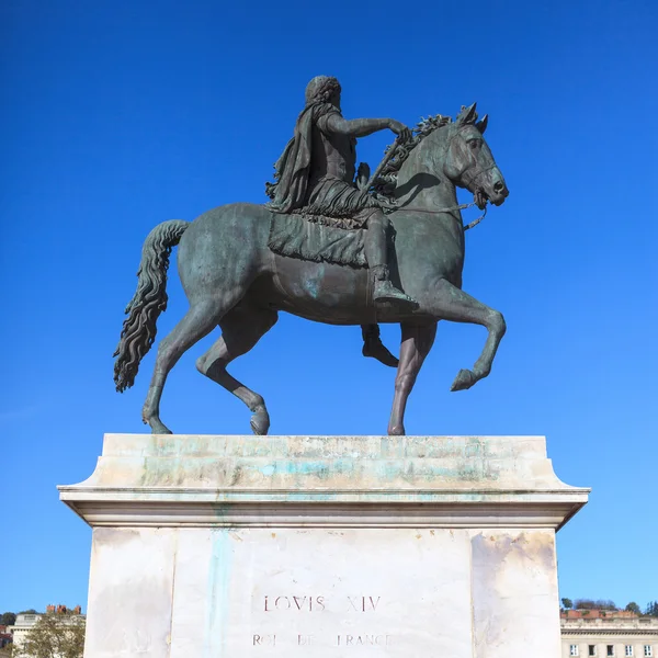 Знаменита статуя Louis Xiv — стокове фото