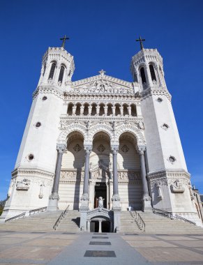notre dame de fourviere dikey görünüm