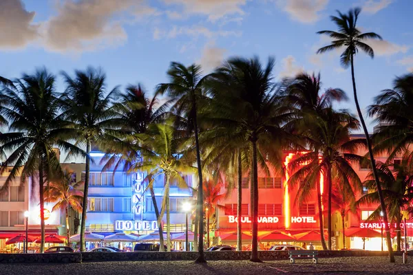 Ocean Drive at night — Stock Photo, Image