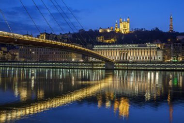 gece tarafından Lyon