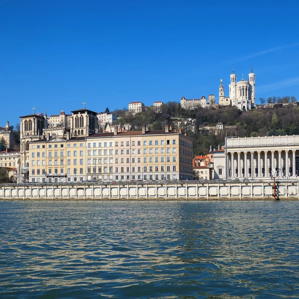 Vue Lyon avec ciel bleu — Photo