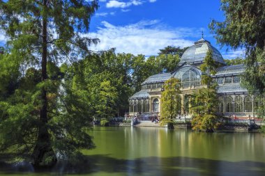 ünlü crystal palace 