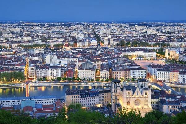 Cidade de Lyon à noite — Fotografia de Stock