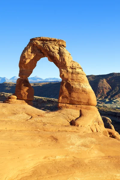 Vertical view of famous Delicate Arch — Stock Photo, Image