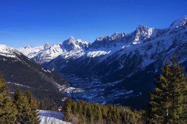 Fransa 'nın dağından Chamonix Vadisi manzarası