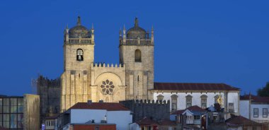 Porto, Portekiz, Avrupa 'nın akşam manzarası