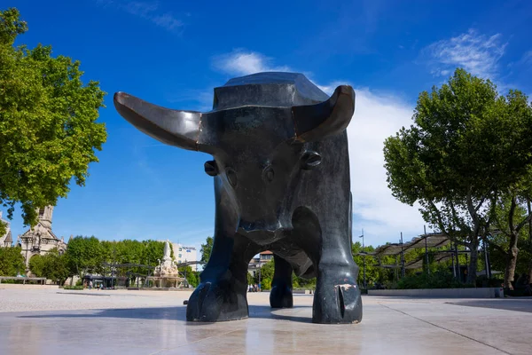 Nimes Francia Settembre 2022 Veduta Della Statua Bull Nimes Francia — Foto Stock