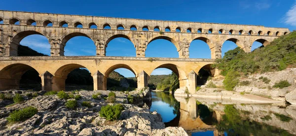 Vista Famoso Pont Gard Antigo Aqueduto Romano França Europa — Fotografia de Stock