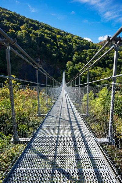 Vue Verticale Sur Passerelle Himalayenne Traversant Drac Près Lac Monteynard — Photo