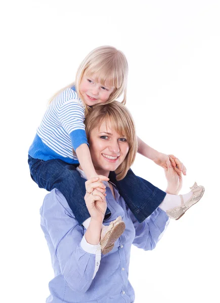 Giovane madre che gioca con la figlia. Su sfondo bianco — Foto Stock