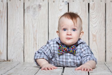 şık komik küçük çocuk