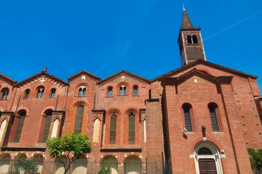 Sant eustorgio Kilisesi, milan