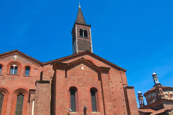 Sant eustorgio kostel, Milán — Stock fotografie