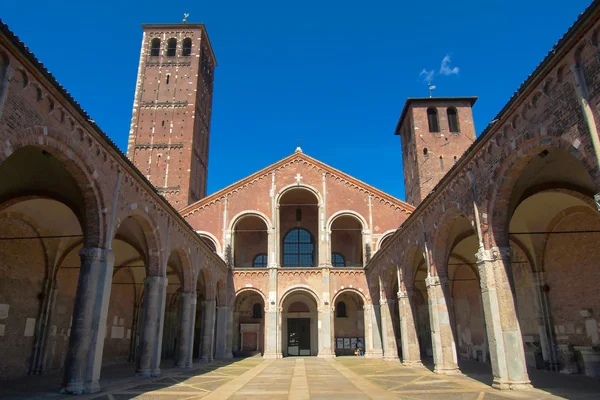 Sant ambrogio kerk, Milaan — Stockfoto