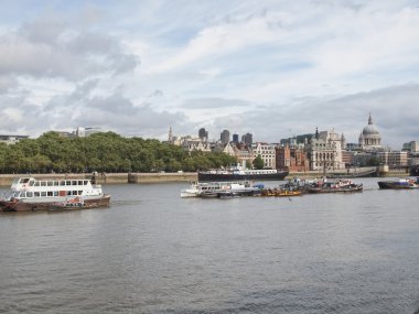 Londra 'da Thames Nehri