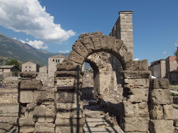 Římské divadlo aosta — Stock fotografie