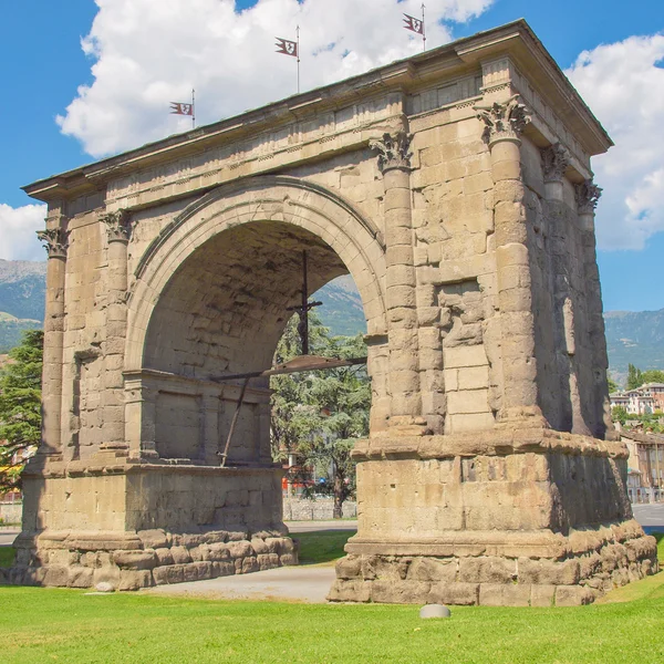 Arch of August Aosta — Stock Photo, Image