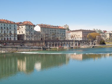 nehir po turin
