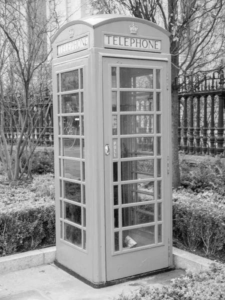 Londra telefon kulübesi — Stok fotoğraf