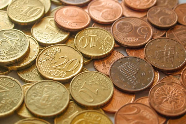 Monedas en euros — Foto de Stock