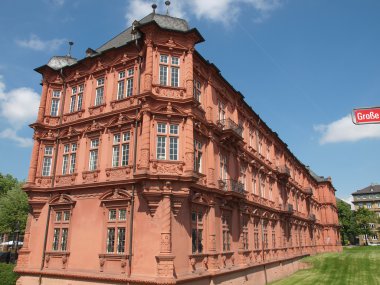 gerekçelendirilmesi germanisches zentralmuseum mainz