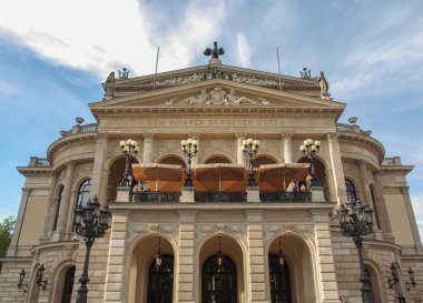 Frankfurt 'ta Alte Oper