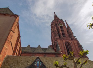Frankfurt Katedrali'ne