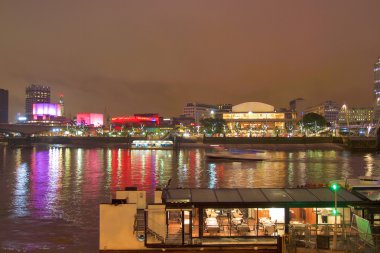 River thames south bank, Londra
