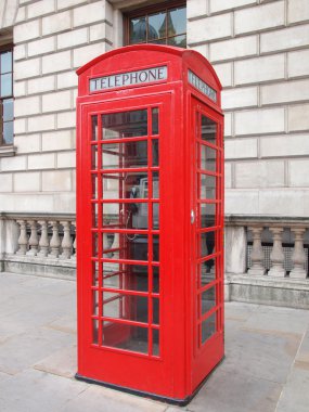 Londra telefon kulübesi