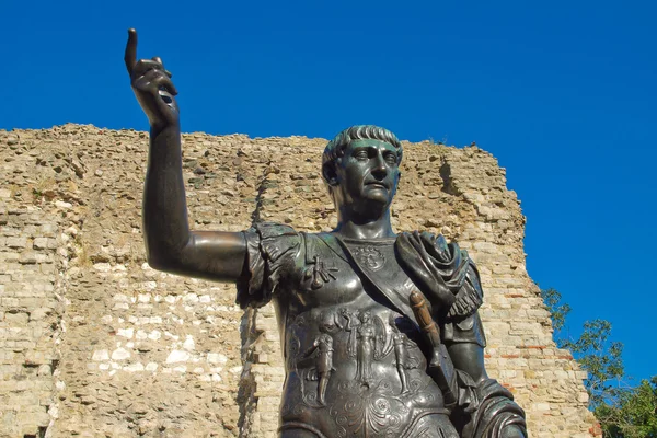 Estátua do Imperador Trajano — Fotografia de Stock