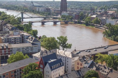 Frankfurt am ana, Almanca