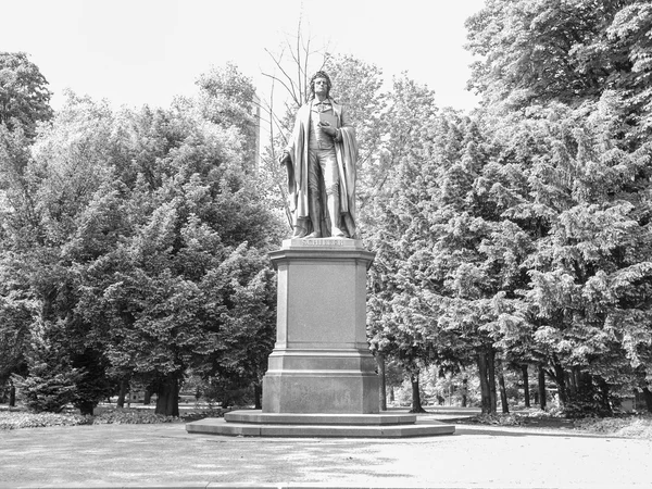 席勒雕像在法兰克福 — 图库照片