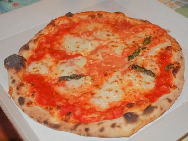 Pizza margherita — Foto Stock