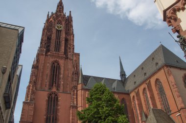 Frankfurt Katedrali'ne