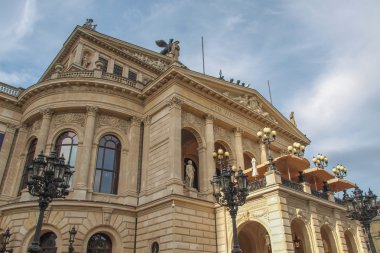Frankfurt 'ta Alte Oper