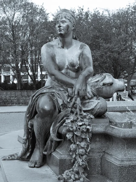 Neptunbrunnen — Zdjęcie stockowe