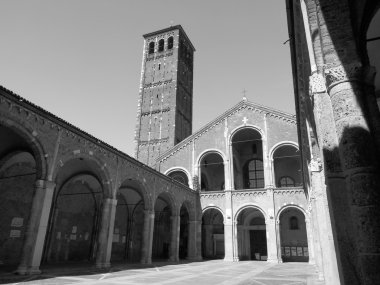 Sant ambrogio Kilisesi, milan