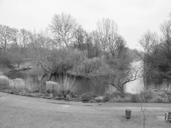 St ジェームス公園します。 — ストック写真