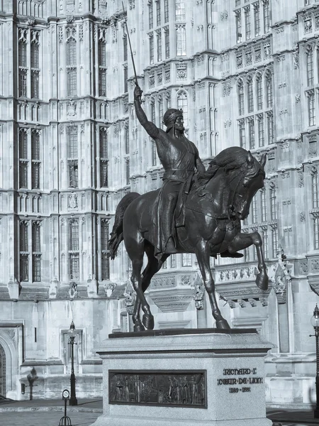 Richard Löwenherz-Statue — Stockfoto