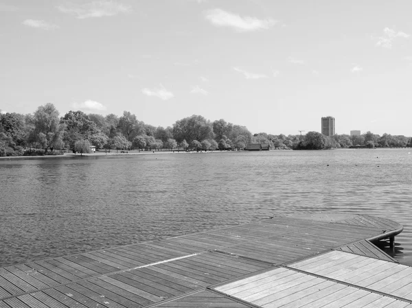 Serpentine lake, London — Stockfoto