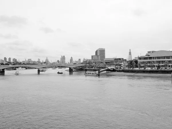 Темза в Лондоне — стоковое фото