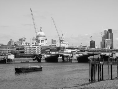 Londra 'da Thames Nehri