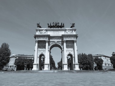 Arco della Pace, Milan